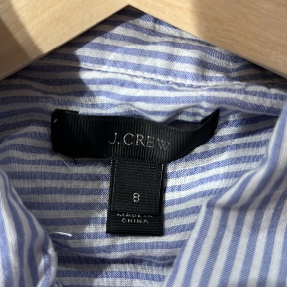 J Crew semisheer cropped button down with attached fabric for bow/tie - Picture 3 of 4